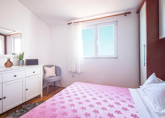 Anita With Amazing Sea View マカルスカ