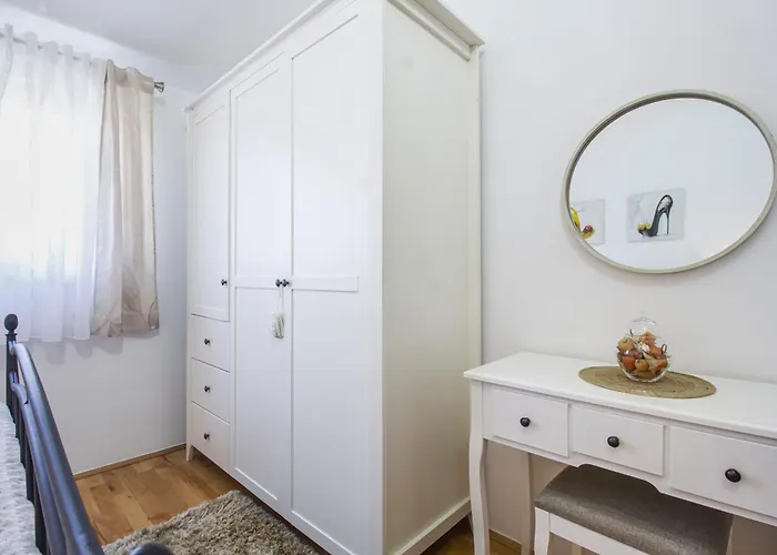 Anita With Amazing Sea View アパート マカルスカ